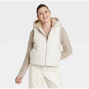 Universal Thread Off-White Puffer Vest with Hood - worn once